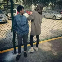 一生不喜争抢但该得到的也不会让. Love is ha
