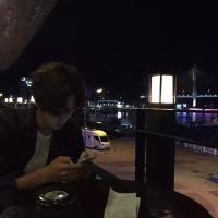 别用感情刀 牽手是這個世界上最悲