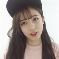 往事匿于风。 若君愿意，我愿一袭红