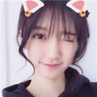 往事匿于风。 若君愿意，我愿一袭红
