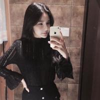 野火阵阵吹 你瞒着世界在爱谁 大