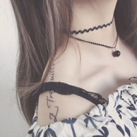 爱与诚。 有一天那个人走进了你