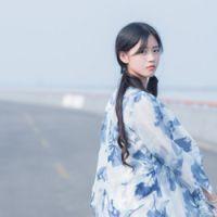 媛宝吖。 被你排挤在外却还要装