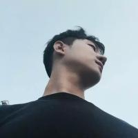 他只是看了你一眼 你却在心里演了场电影 没有逗号的文章结束很
