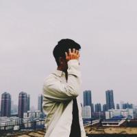 等你眉间布满风尘眼里