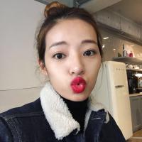 你眼睛真大睫毛真长腰