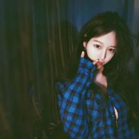 冷血美人。 说不尽的心酸我也只能
