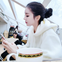 冷血美人。 说不尽的心酸我也只能