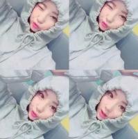 四宫格。 早晚会有人代替你在我