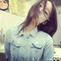 qq头像 你把手伸向她嘲笑我疲