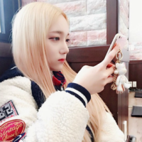 西藏卓玛 叶子的离开是风的追求