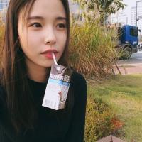 歌川湛 盯着他看了十分钟，眼