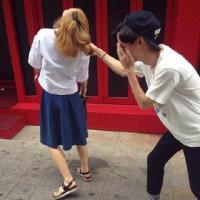 找一个牵你手再累再苦都不松手的人吧 心若向阳 何惧忧伤