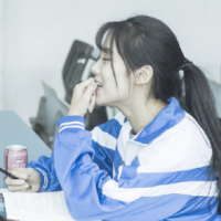 我不是话少只是没必要