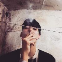 Numb 我不会向任何人俯首称