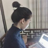 一切顺其自然，最好的自己留给最后的人 。 “ 我们都在猜着对方