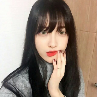 侧颜迷人. 十年之心起初于平淡，