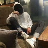白诺：单枪匹马1个稳 我不希望有人喜欢我是