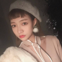业余诗人. 我想摸你的头发只是简