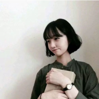 女头 昨天和他眼神相撞，怪