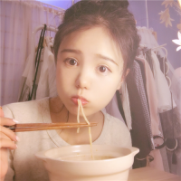 人从众 都别安慰我，照个镜子