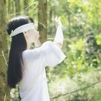 传闻 她可以爱烟喜酒爱自残