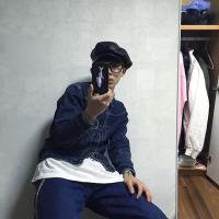 持刀少女 真想停下来歇一歇 怎