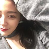 向北. 他亲我的时候，我眼泪