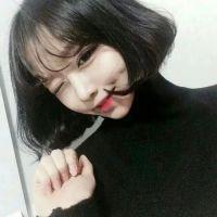 来一波短发女头 学校虽然很穷 但却从