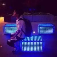 愿你对过往的一切情深