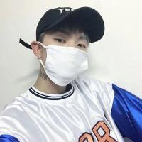 一首散魂诗 天气依旧闷热难耐，特