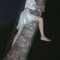 女头:一个霸气女皇苏1希 风吹散了故事，大雨封