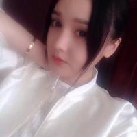 你的笑与刀 蜷缩在这黑夜的寂寞里
