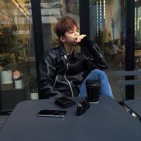 简讯 故事写在纸上总有一个