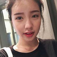 愿你眼中有光芒。 暗恋真的很苦，可是看