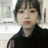 你有多余的耳机吗 害怕自己越来越认真而