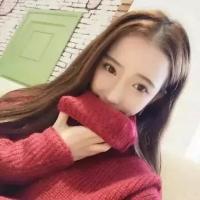 错的不是时间是感觉. 你和别的女生打打闹闹