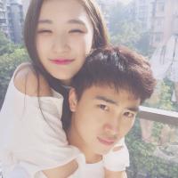 你来迟了 只要看到你和别人很亲