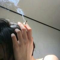 你来迟了 只要看到你和别人很亲