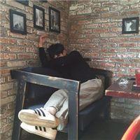 后悔 一个人至少拥有一个梦