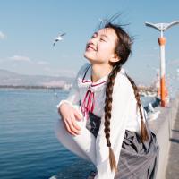 “孤独该用来享受而不是忍受阿” “时间真狠一走就不回