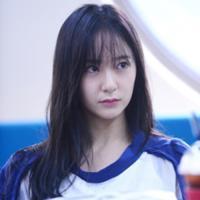 巭孬嫑莪の玩网女头 过去被翻阅，瞬间才明