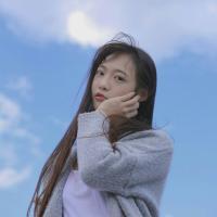北甍 泪盘旋在悲伤的眼里，
