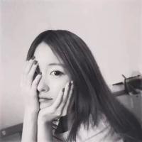 黑白女头 成天缠着人家要脸吗?