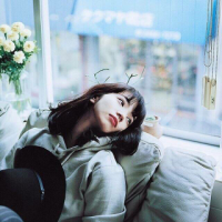 不是所有人都长得缥缈 彼年时光，早已回不到
