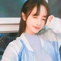 浪阿七。 姐拽那是因为后面有哥