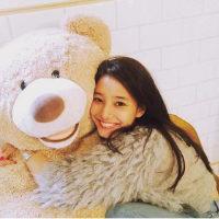 捧着风的少女 可能都太零散 也乱七
