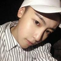 戴帽子的男头。 我什么态度，这取决于