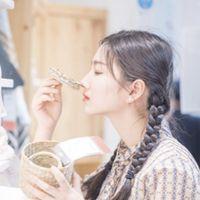 小可爱的匿名情书. 别回忆，回忆养不活自