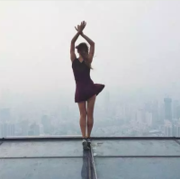 恩，你怎会不喜？ 还打算回来吗 别人的